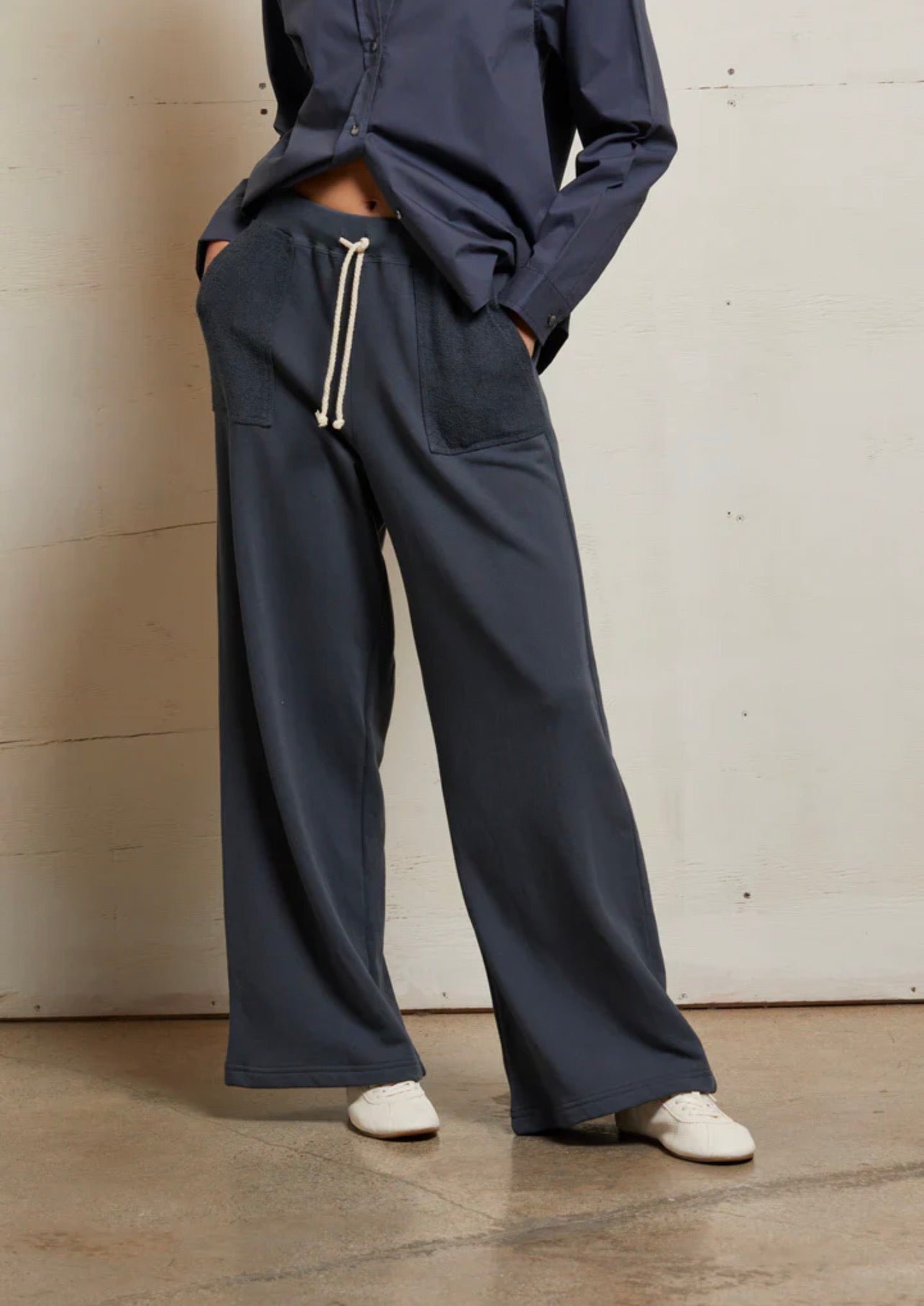 Perfect White Tee Rosanna Reverse Pocket Pant