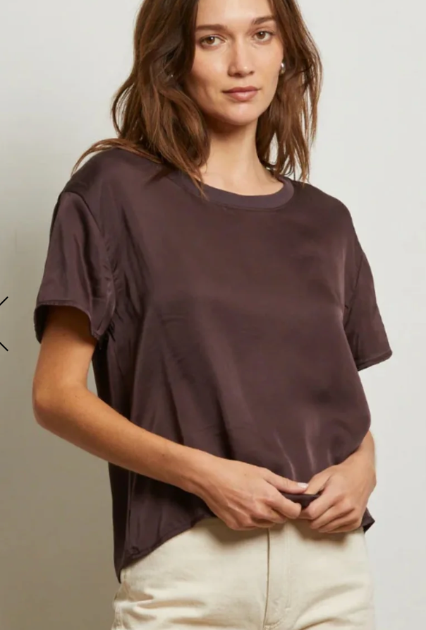 Perfect White Tee Delphine Satin Crew