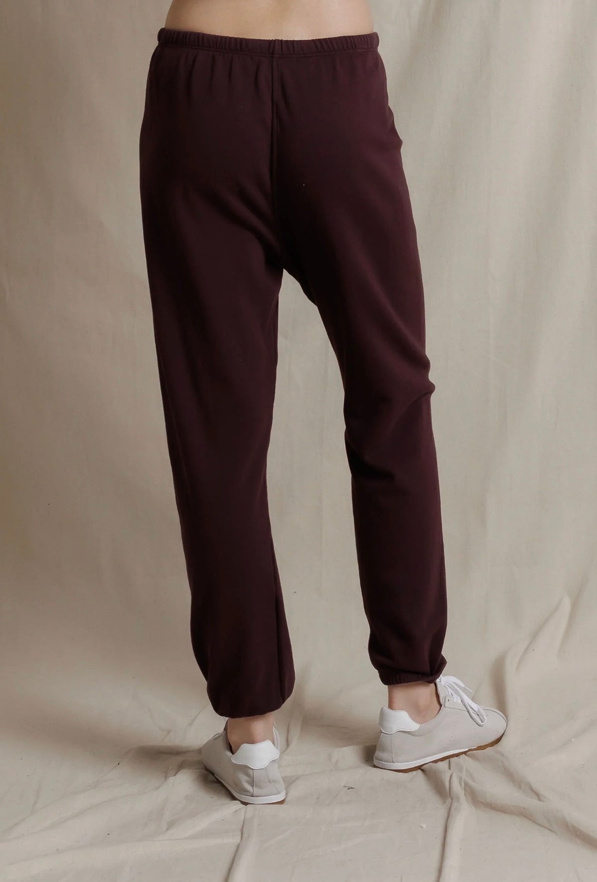 Perfect White Tee Johnny Jogger