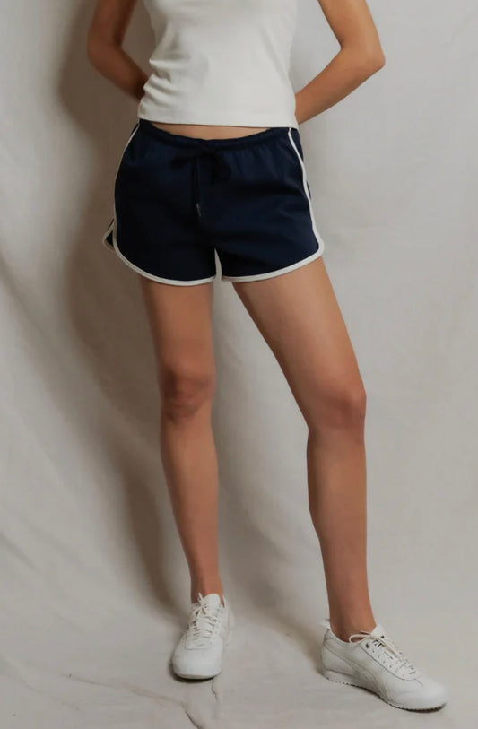 Perfect White Tee Leo Short