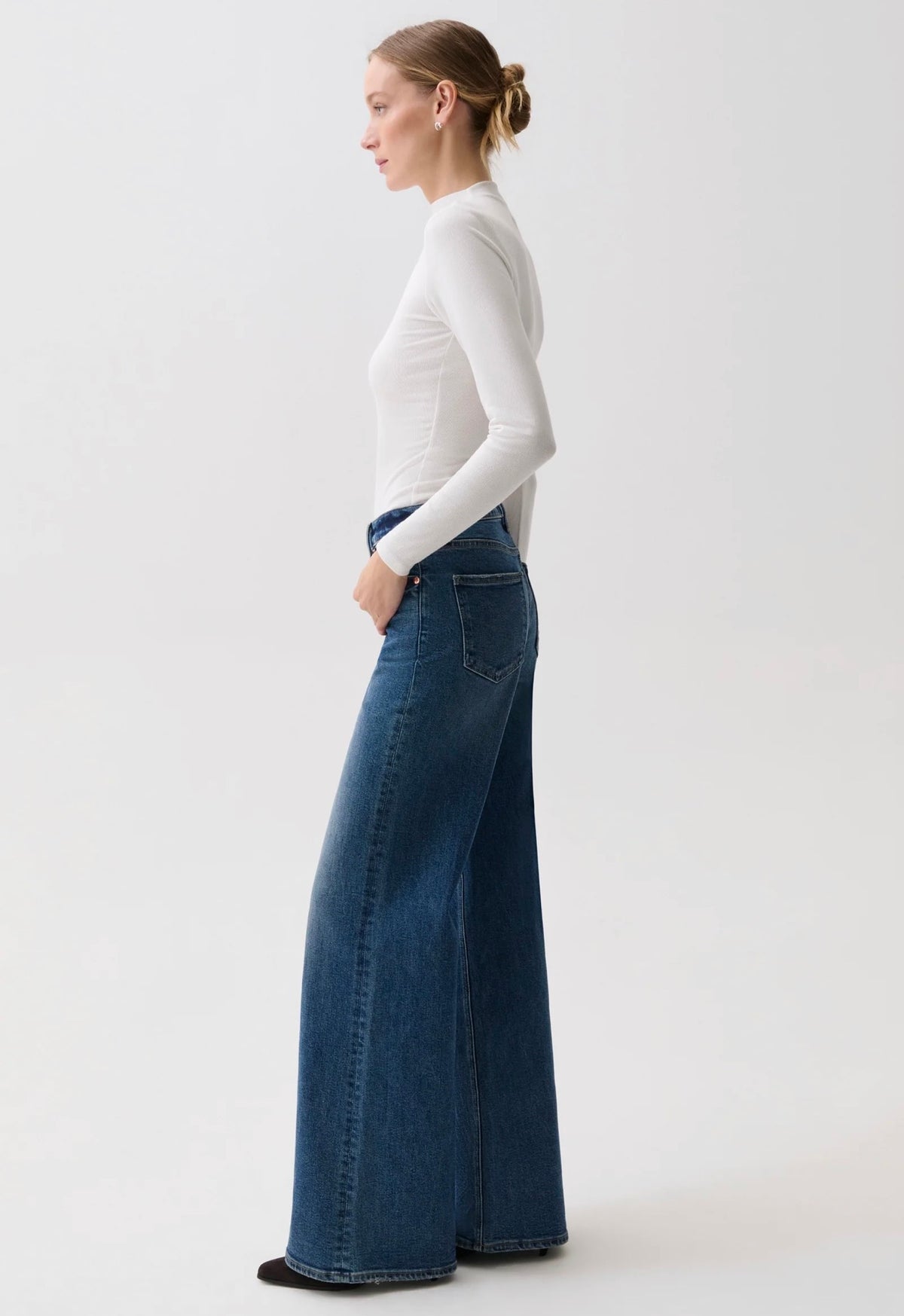 Pistola Vivian Mid Rise Wide Leg