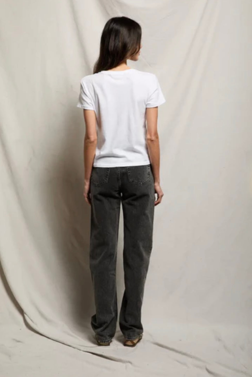 Perfect White Tee Lisa Crew Neck Tee