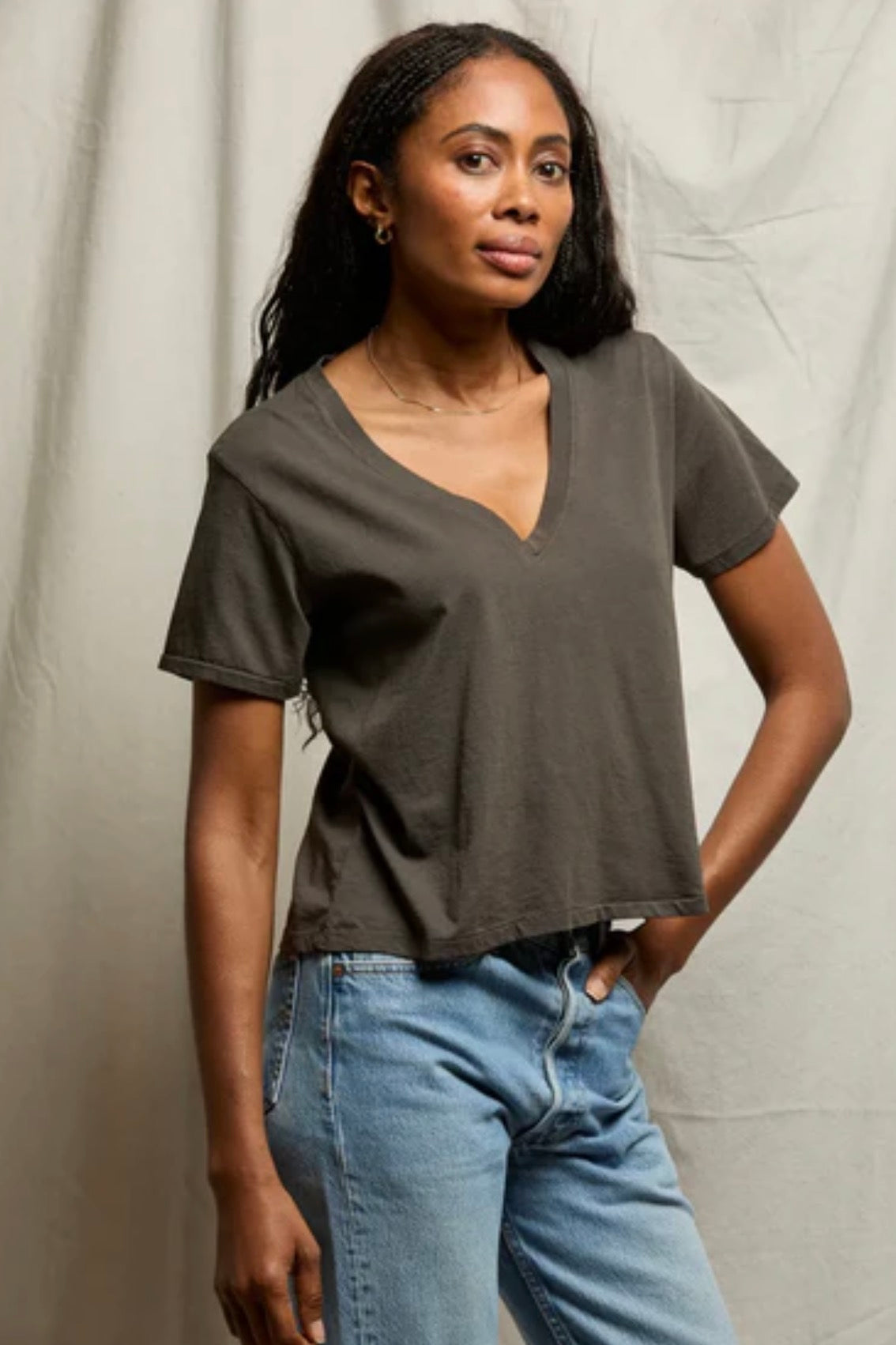 Perfect White Tee Beckett V-Neck Tee