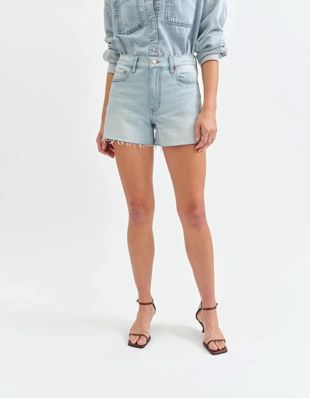Daze Sedona Mid Rise Short