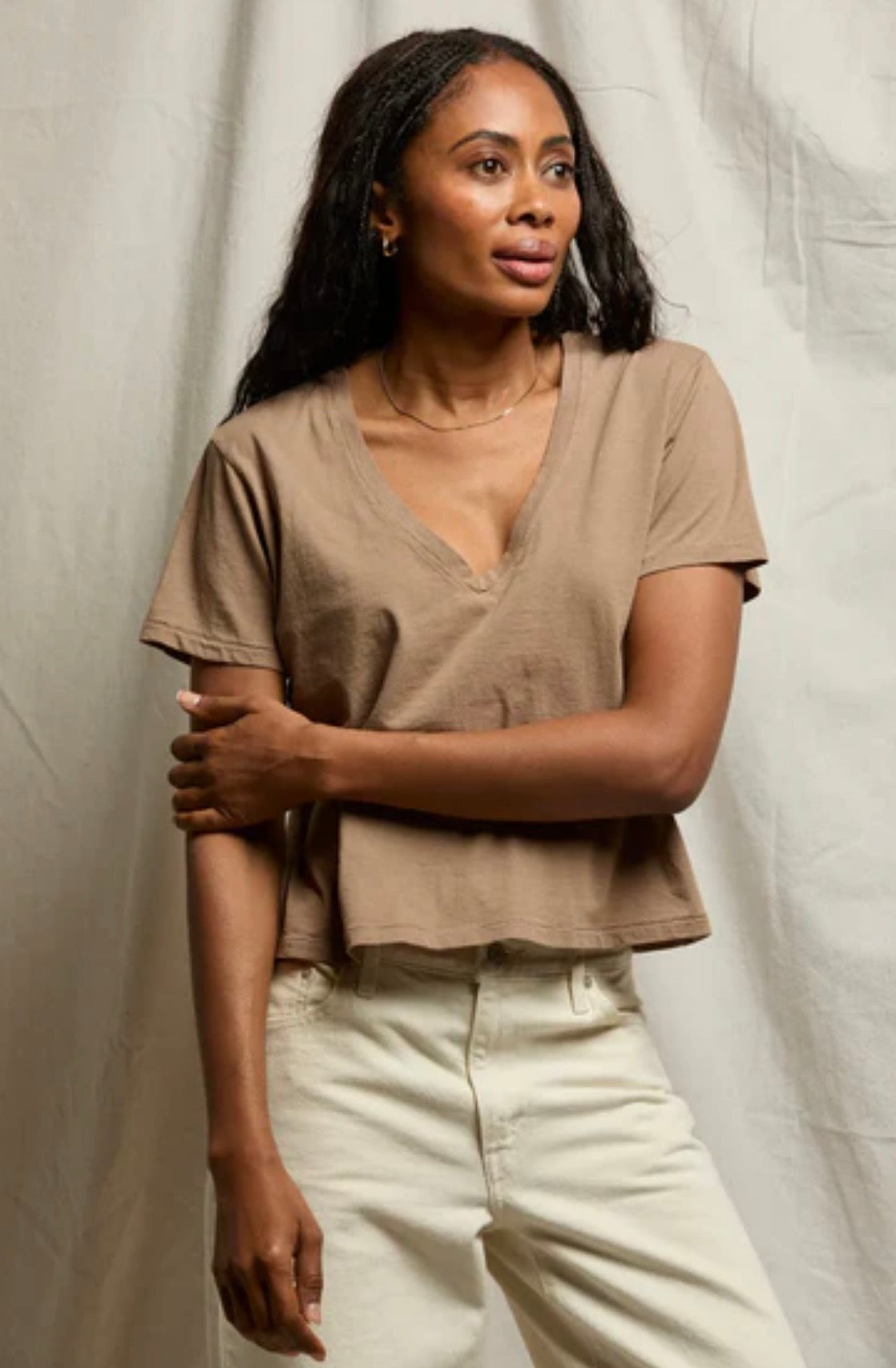 Perfect White Tee Beckett V-Neck Tee